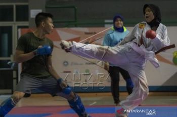 Latihan Atlet Karate Sumatera Selatan