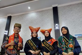 Empat pelajar Sumbar ikuti program Parlemen Remaja