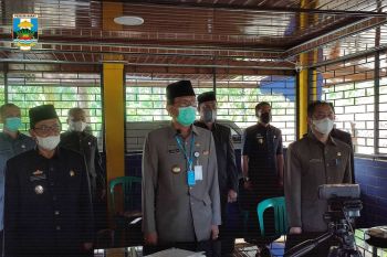 Bupati Pesisir Barat ikuti rapat paripurna secara virtual