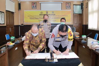 Polri dan Unram "MoU" dihadiri Kapolda NTB