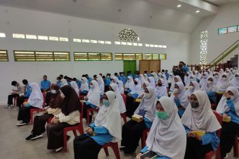 PLN Mobile banyak fitur, sosialisasi hingga sekolah
