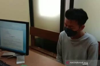 Jadi polisi gadungan, memeras puluhan juta rupiah, pedagang sayur ditangkap