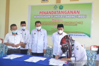 FTIK UIN Palu kerja sama tiga madrasah  optimalkan pengembangan SDM