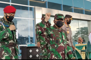 Panglima TNI minta akselerasi vaksinasi di Lampung