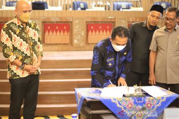 Setelah disepakati sembilan fraksi DPRD, ini yang disahkan di Painan, Kamis