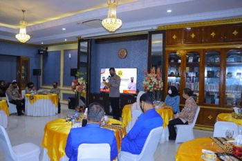 Kapolda Lampung serahkan hadiah lomba film ILM kepada para pemenang