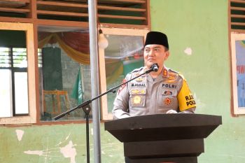 Kapolda NTB pantau vaksinasi di Ponpes Uswatun Hasanah Batukliang