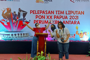 LKBN ANTARA lepas keberangkatan tim peliputan PON Papua