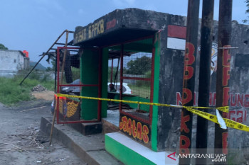 Polisi amankan puluhan senjata tajam dalam bentrokan dua ormas menewaskan seorang