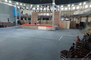 PON XX Papua : Panitia angkat besi tambah peredam perkuat pondasi Uncen