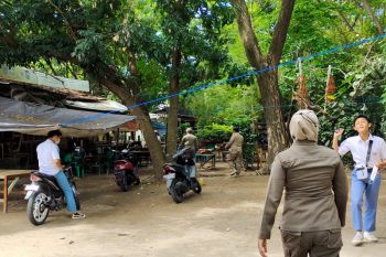 Satpol PP Mataram berpatroli mencegah kerumunan siswa sepulang sekolah