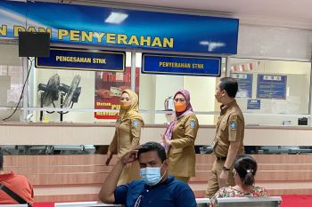 Penerimaan pajak kendaraan Kepri lampaui target