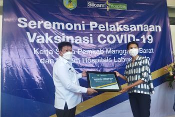 Kerja sama Pemkab Manggarai Barat - RS Siloam adakan vaksin