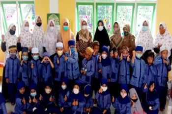 Bunda PAUD kunjungi yayasan TK PAUD di Muara Teweh