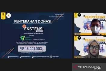 BEM Ektstensi Universitas Indonesia bersama Dompet Dhuafa gulirkan bantuan bagi masyarakat isoman