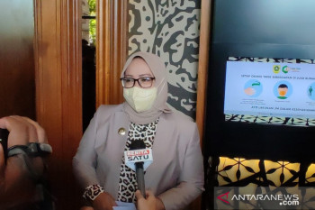 Bupati Bogor berikan kuliah gratis 1.200 warga di 60 perguruan tinggi