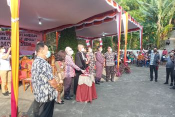 Wabup Sitaro resmikan Gereja Bukit Moria di Kampung Kiawang