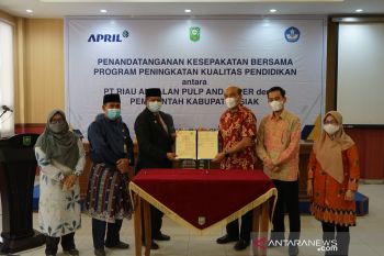 Tingkatkan kualitas SDM, Bupati Siak MoU dengan PT RAPP