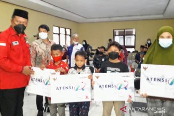 Kemensos menyalurkan bantuan Atensi anak yatim Rp961 juta di Lampung