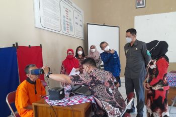 Sleman memfasilitasi perekaman e-KTP bagi ODGJ binaan Dinas Sosial DIY