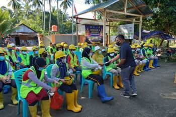Ratusan pekerja padat karya di Sulawesi Barat ikuti program asuransi