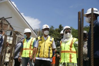 Rekonstruksi Kantor Bupati Mamuju terdampak gempa rampung akhir 2021