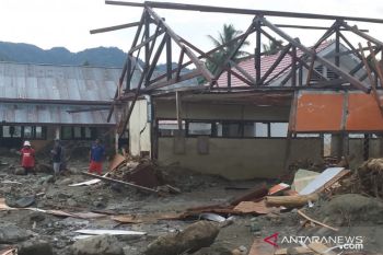 Mensos berharap tidak ada lagi penebangan liar untuk cegah banjir