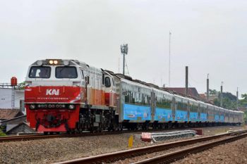 Daop 6 ingatkan pengguna jalan berhati-hati di perlintasan sebidang