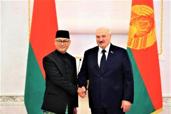 Duta Besar RI serahkan surat-surat kepercayaan kepada Presiden Belarus