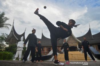 Lomba Sipak Rago
