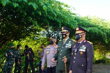 TNI dan Polri di Sulbar jaga kekompakan dalam penanganan COVID-19