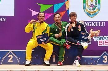 PON Papua - Ketika lifter Indonesia di Olimpiade berebut medali PON