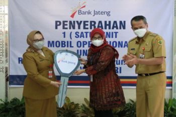 Bank Jateng serahkan bantuan mobil operasional untuk RSUD di Wonogiri