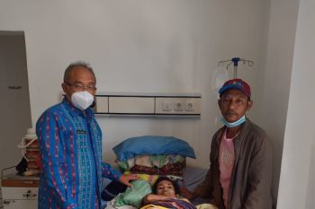 Pemkab Matim bantu biaya pengobatan warga di RSUD Ben Mboi