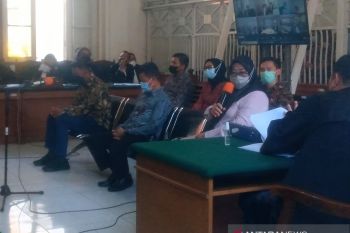 Saksi Sari Pujiastuti beberkan arahan NA untuk menangkan kontraktor tertentu