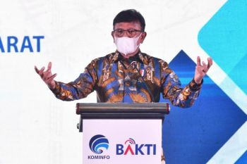 Menkominfo ajak masyarakat Papua Barat untuk jaga BTS 4G