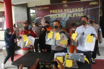 Polisi tangkap "polisi gadungan" lakukan pemerasan