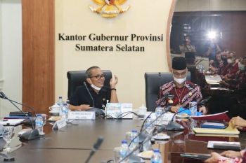 Sumsel menargetkan angka kemiskinan sentuh satu digit