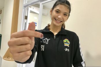 Atlet voli Shindy Sasgia, model cantik Solo yang garang di lapangan