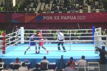 PON - Tiga laga cepat warnai perempat final tinju welter ringan