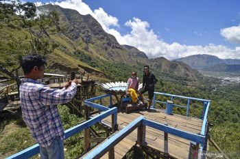 RALAT - Jalur pendakian Gunung Rinjani tetap buka, hanya wisata alam yang ditutup