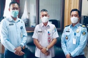 Sekda Lamandau apresiasi 'jemput bola' pembuatan paspor
