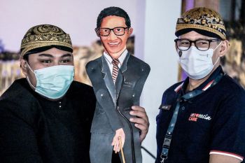 Menparekraf ajak dalang memperkuat pesan prokes lewat cerita wayang