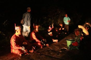 Perkuat toleransi dan kedekatan dengan alam melalui ritual adat