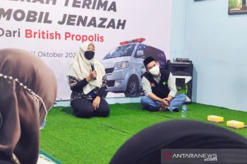 Dompet Dhuafa Jawa Barat terima satu unit mobil jenazah dari British Propolis