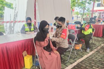 Vaksinasi COVID-19 dosis pertama di Palangka Raya lampaui target