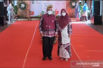 81 ribu anak sekolah ditarget memakai Baju Batik Siak