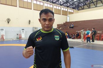 PON PAPUA - Husnul Amri tambah medali perak bagi Sumbar di Cabor Gulat