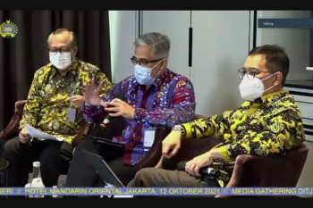 Kemlu sebut hampir 2.000 pengungsi asing sudah divaksin COVID-19