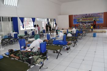 Lantamal VIII gelar bakti sosial di Bitung